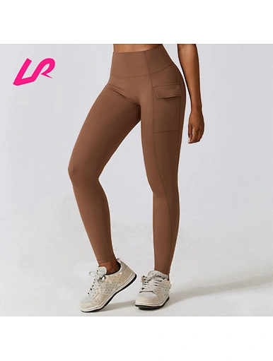 Experience maximum comfort during your workout with leggings without middle seam. Shop now for a range of colors and sizes to upgrade your activewear collection.